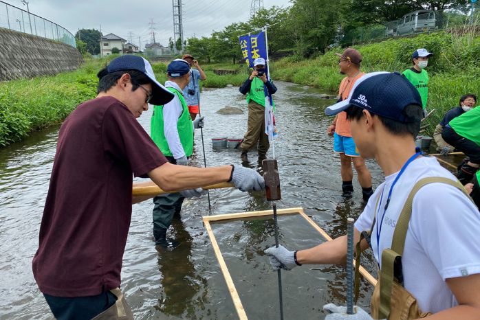 産卵床造成活動