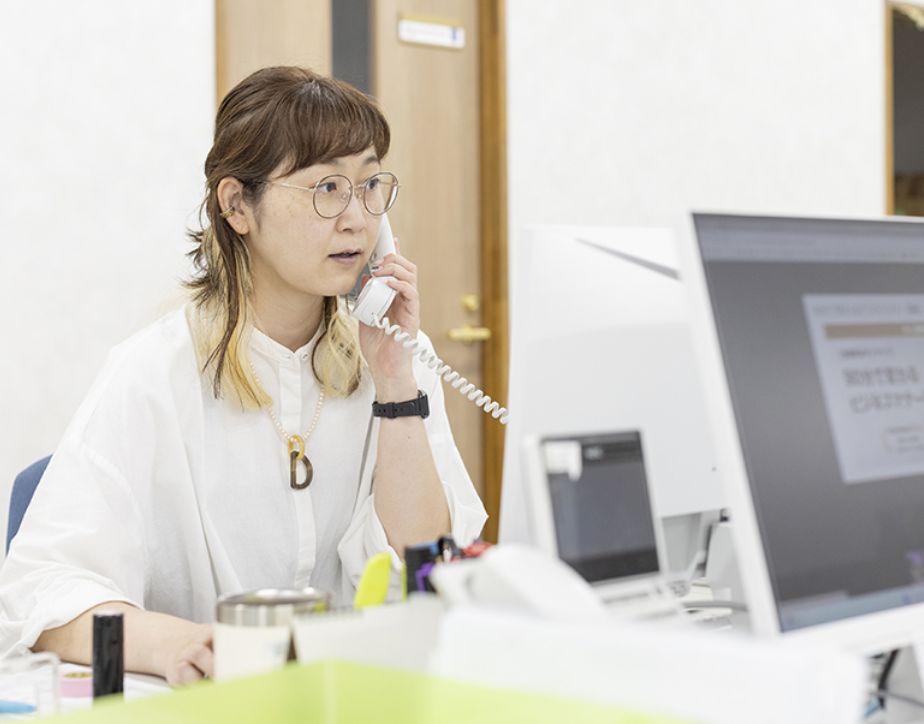 雑務(電話・来客対応、職場環境の整理)